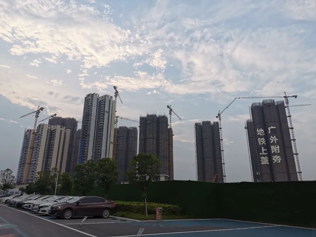 广州南站的现状,广州南站算不算规划失败