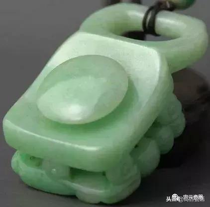 清代翡翠四件套,清代翡翠佛珠