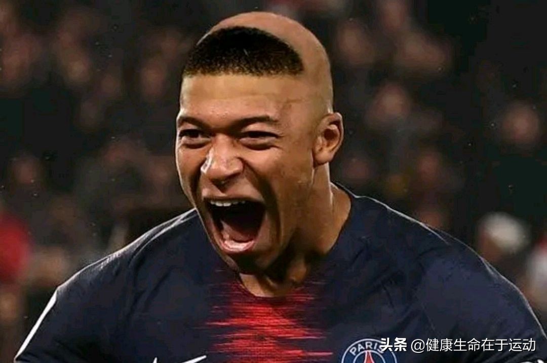 无人能及！C罗成当今足坛三大新星的超级偶像，2022年或加冕球王