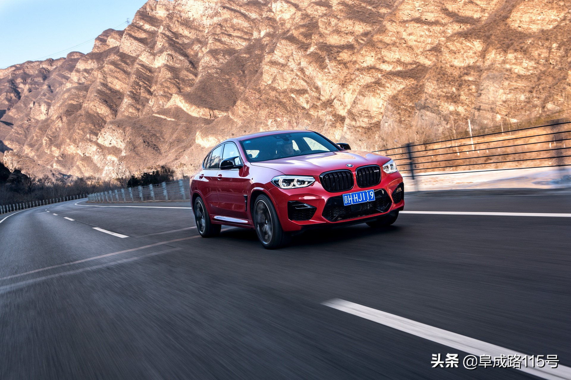 买发动机送车的是什么车,宝马x4m引擎