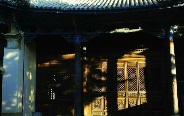 云南老街古镇,茶马古城新年