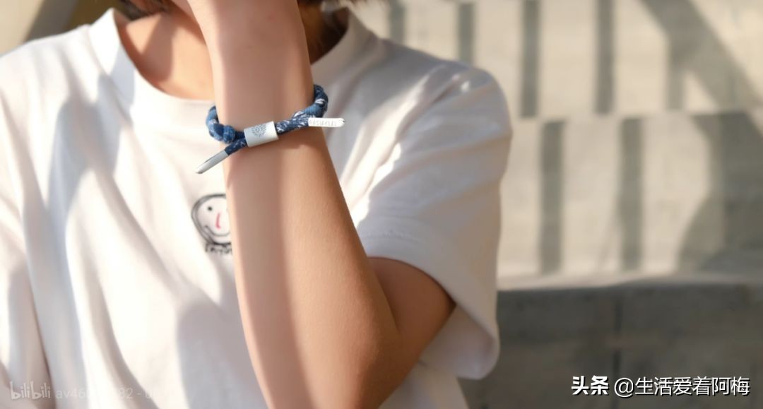 怎么系鞋带才能让鞋带系得更紧实 (教你如何系鞋带最全鞋带穿孔技巧)