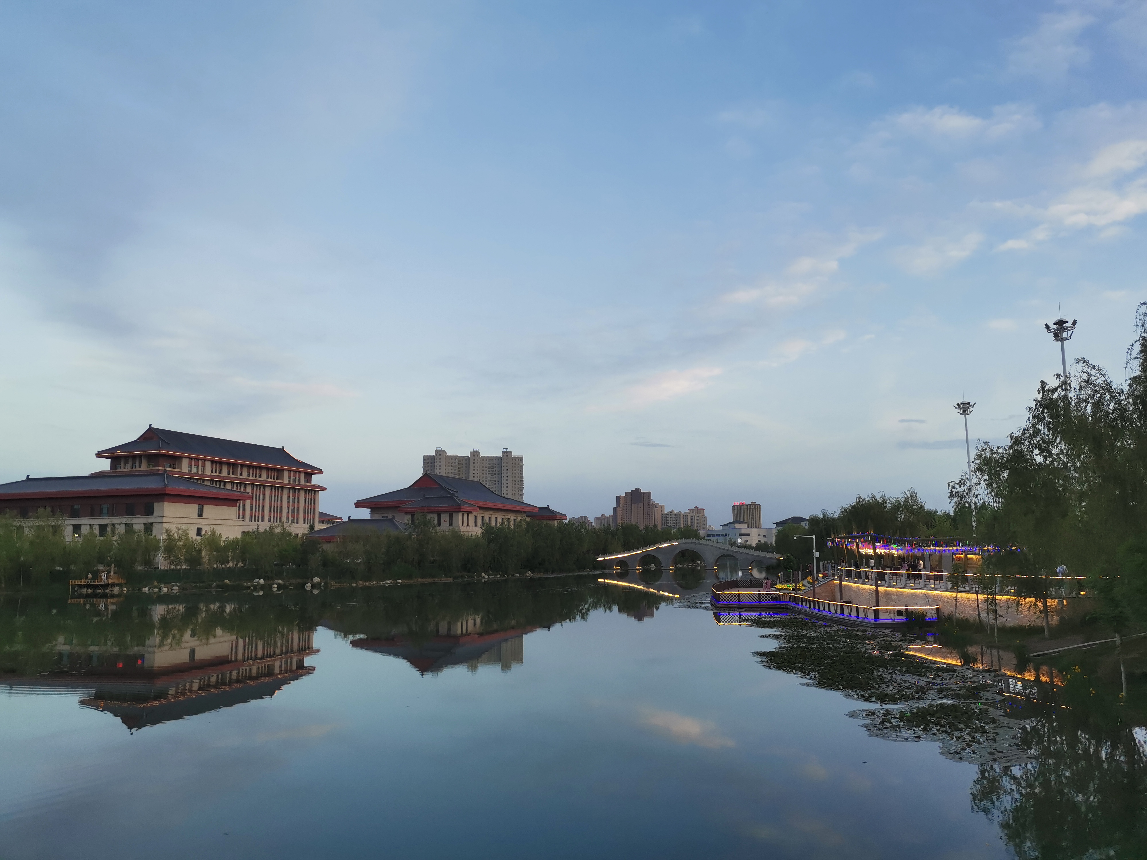 阿克苏的历史与变迁,阿克苏是一道靓丽的城市风景线