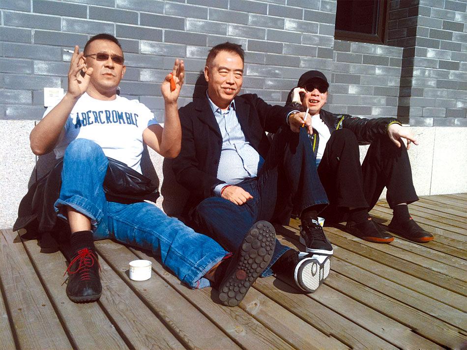 小刚铁了心拍手机2，杨颖抠图出演烂片，明星为了对赌协议有多拼