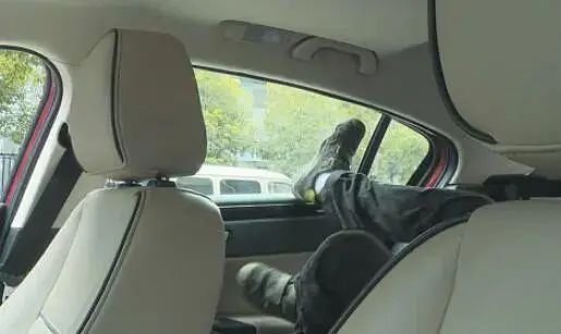 弯的安全锤和直的安全锤,安全锤四合一破窗神器