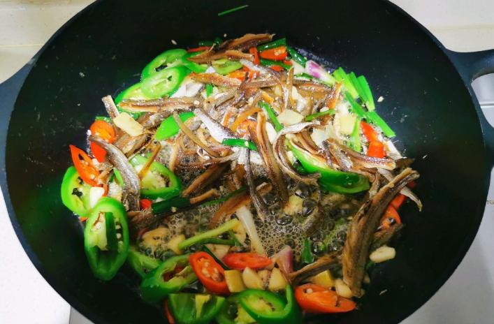 鱼干又好吃又简单,鱼干的独特风味