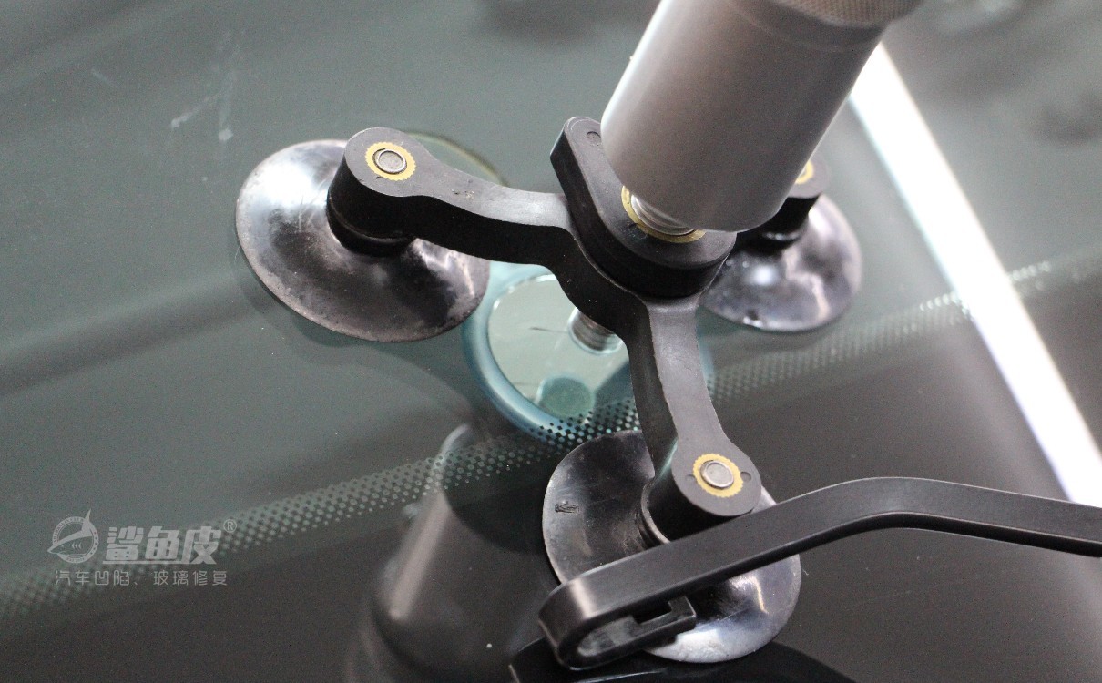 玻璃修复液可以防止裂纹延伸吗,三亚汽车玻璃裂纹修复店在哪里