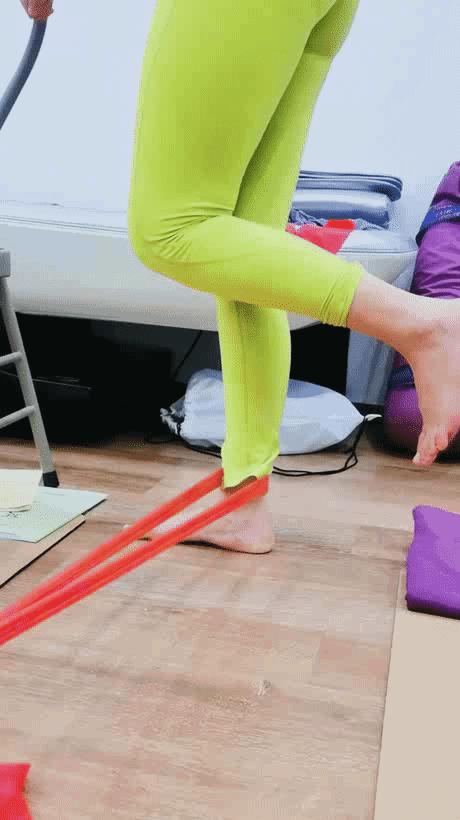 产后脚后跟疼的原因在这里,两个方法帮你改善