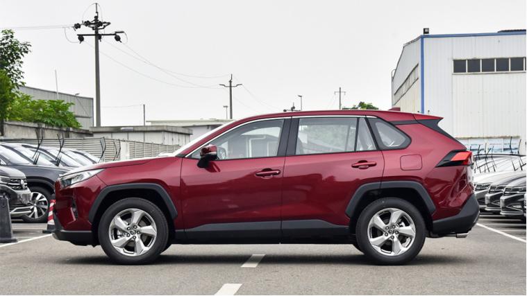 丰田rav4荣放动力分配显示,威兰达和荣放rav4哪个空间大