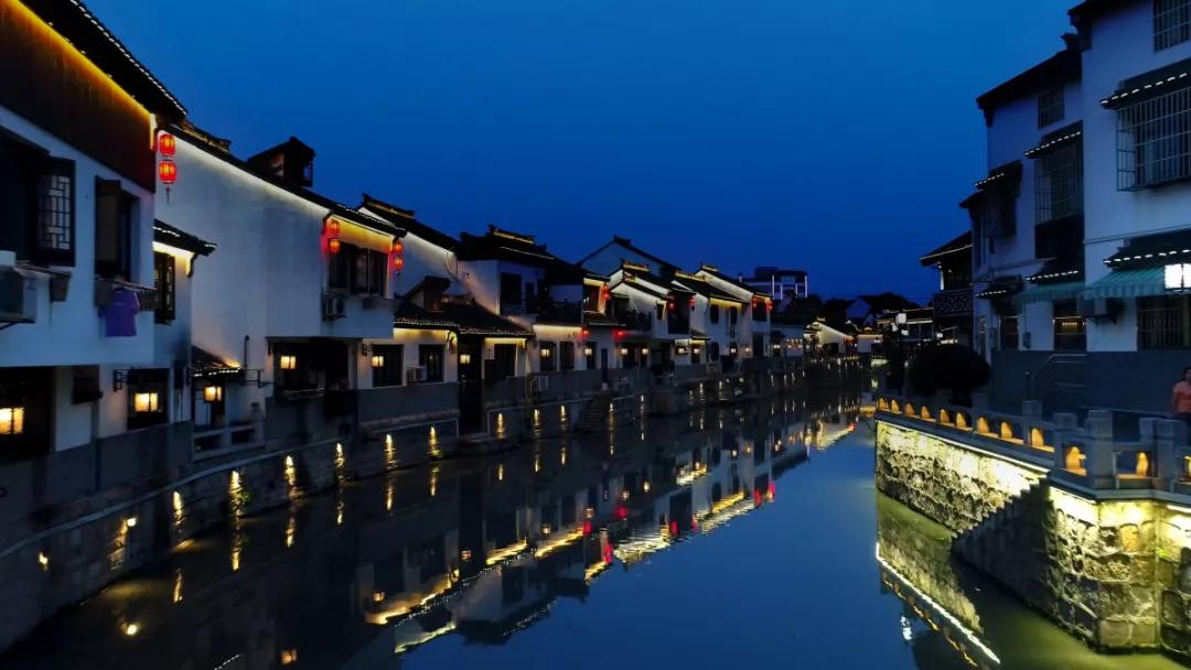 一座城，十六个区，4分20秒带你看航拍上海！