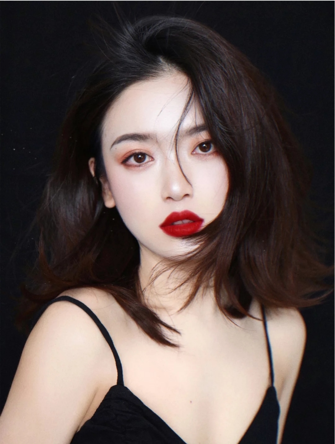 ysl冷门唇釉,ysl最新限定款粉色银管色号206