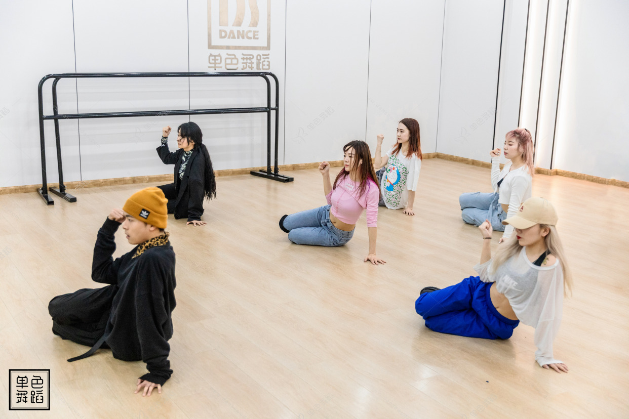 学跳舞不要被天赋蒙了眼睛,学舞蹈还被同学说跳不好