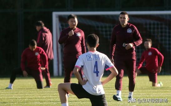 区楚良世界第一门将,申花门将区楚良