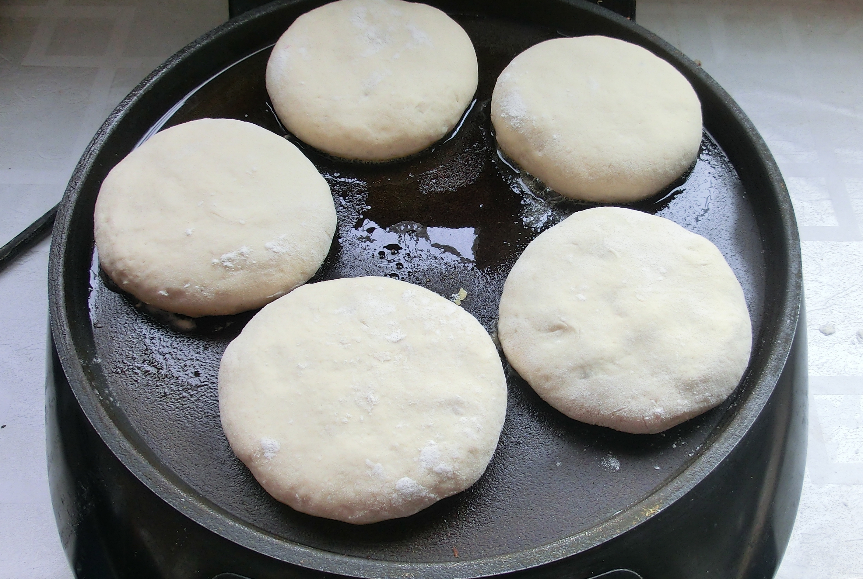多功能电饼铛为什么烙饼后饼发硬,电饼铛烙饼饼发硬是怎么回事