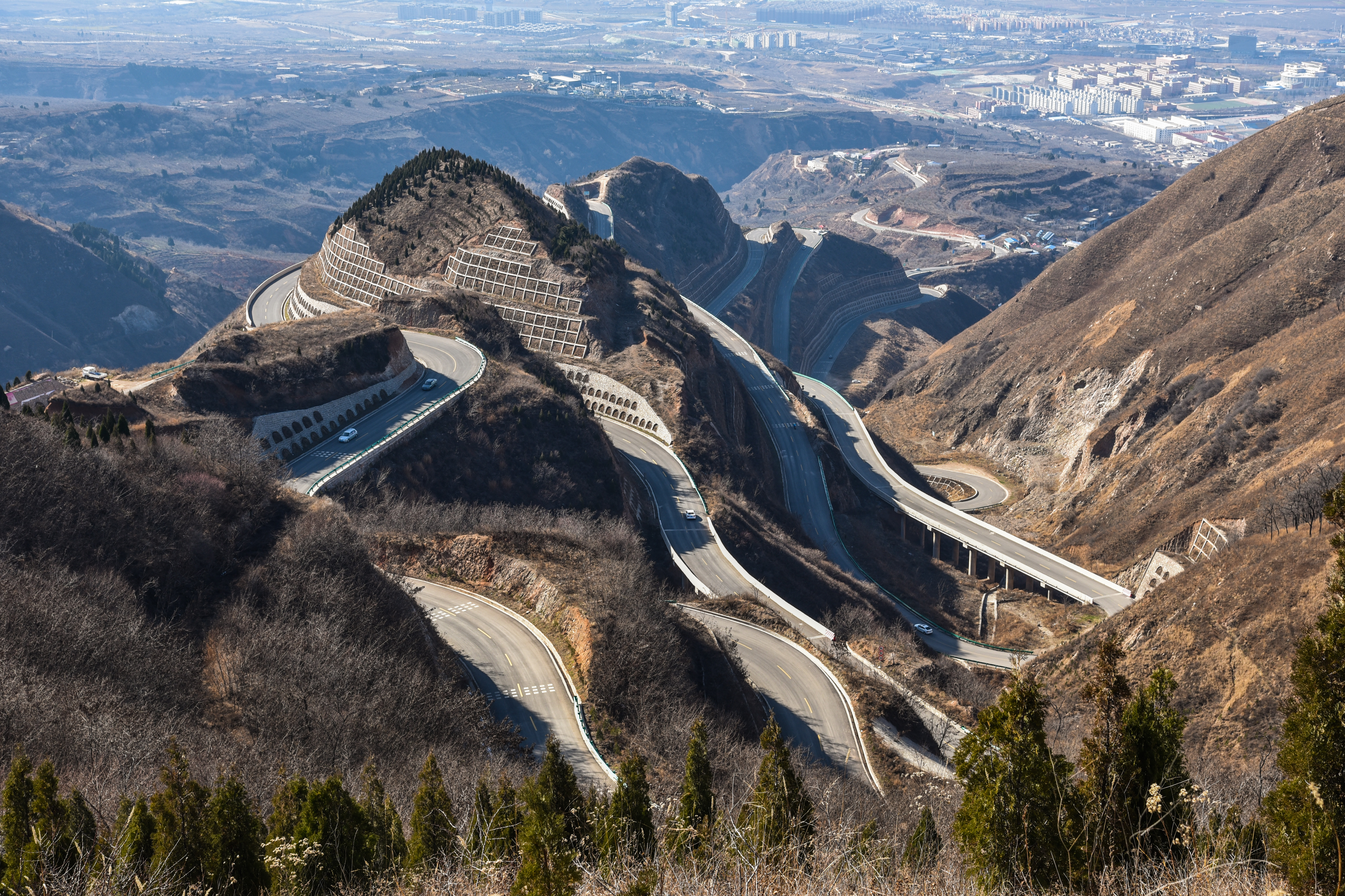西安市区最漂亮的公路,西安最美盘山公路骊山公路