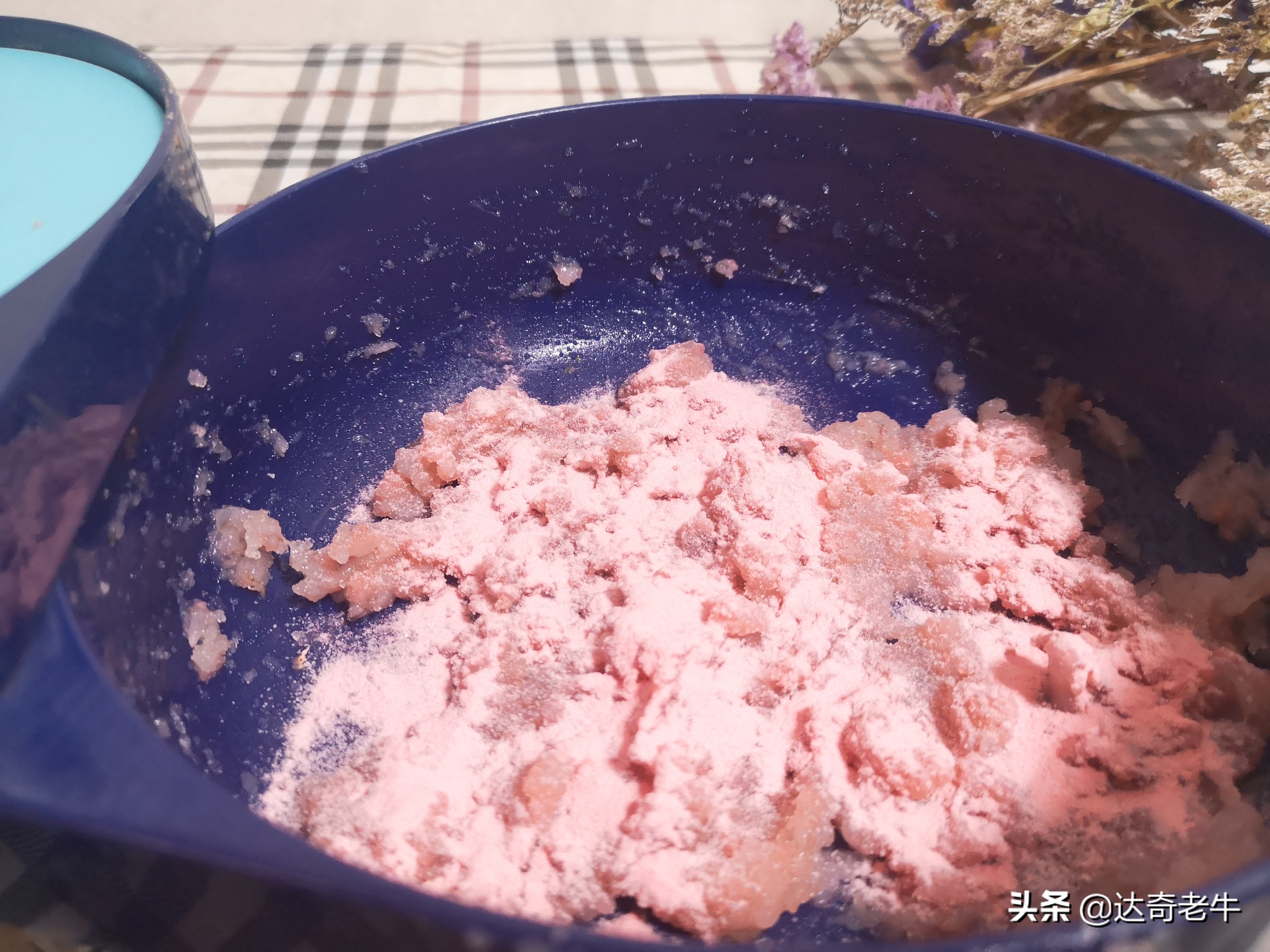 能让虾滑膨胀的饵料,虾滑饵料冬天野钓鲫鱼效果