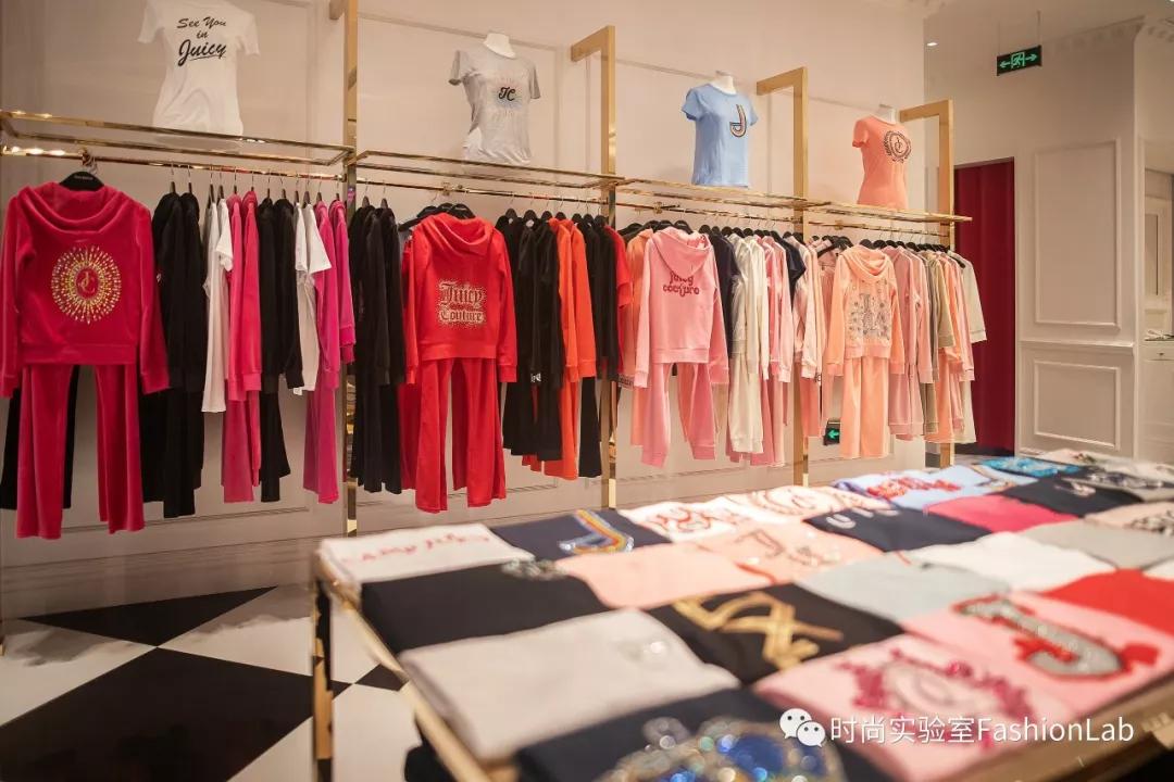 送对年终礼物是当代青年的社交核*器武**