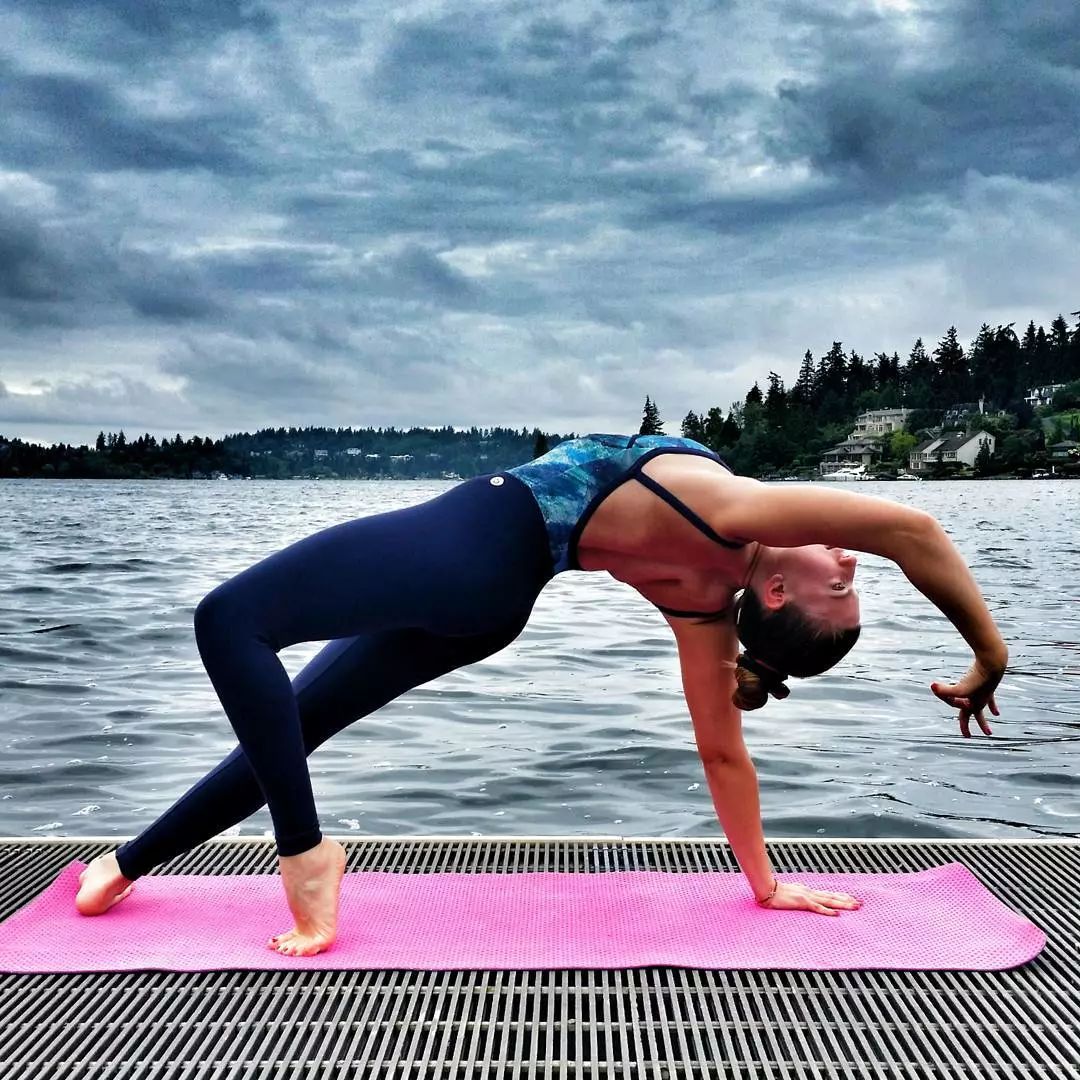 瘦腰瘦腿瑜伽轻松去除下身赘肉,瑜伽练体型基本动作