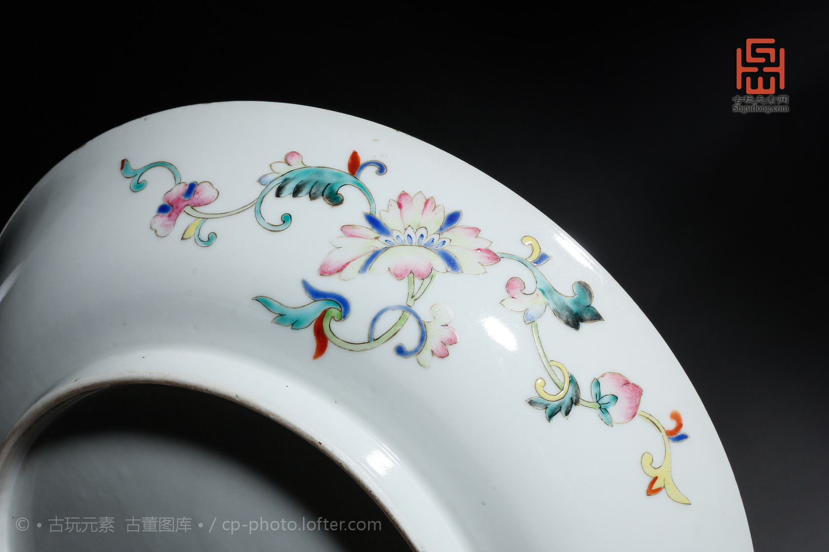 同治年制大婚瓷盘子,清朝官窑同治大婚瓷