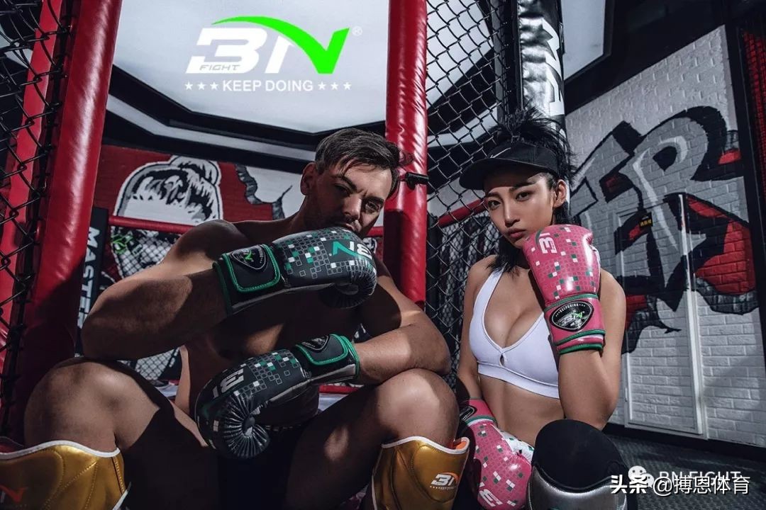 泰拳手套和拳击手套有什么区别,拳击手套与格斗手套有何区别