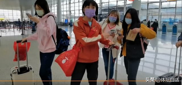 国乒樊振东军装,国乒陈梦新队服