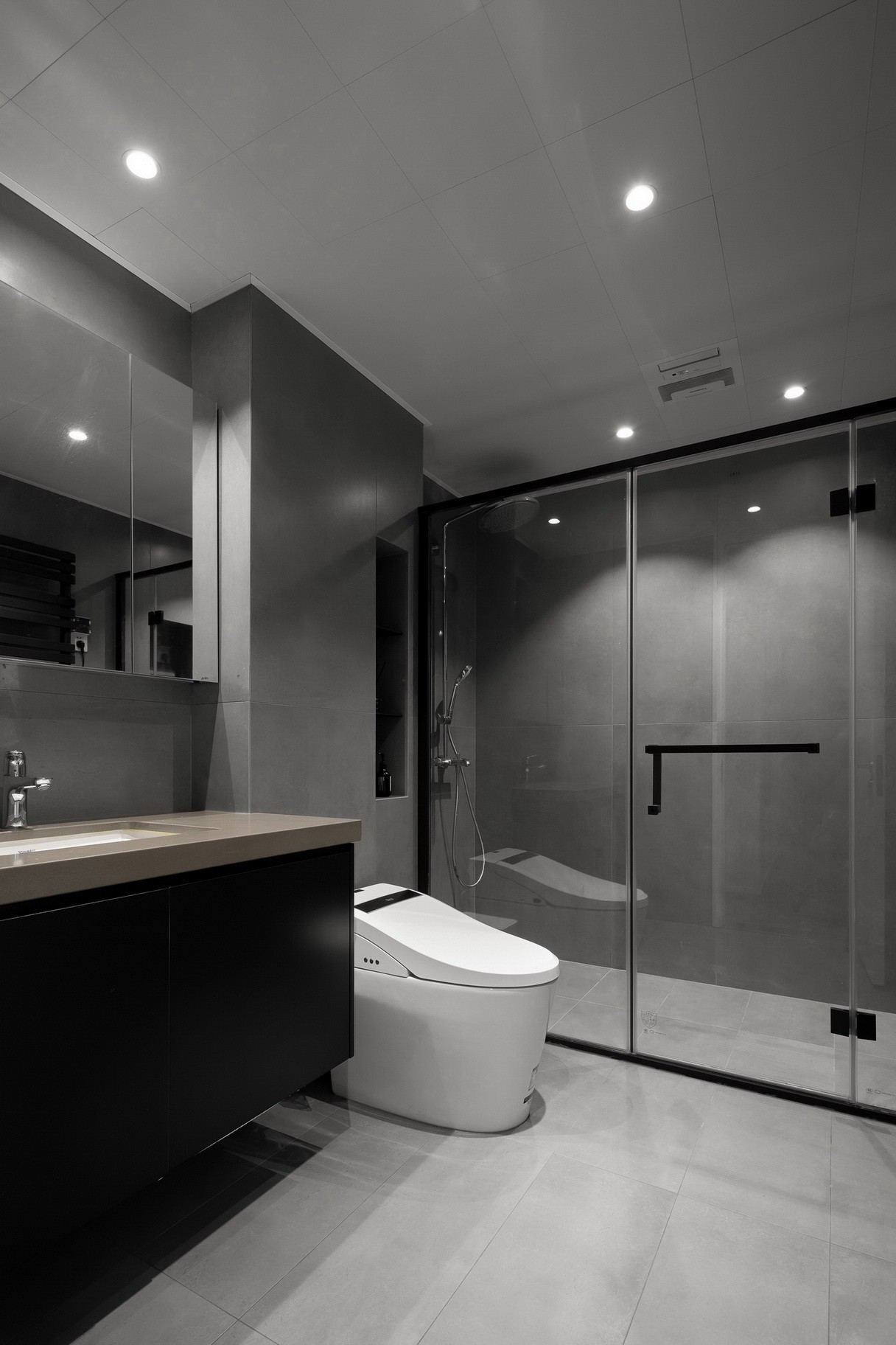 HOUSE无需刻意去做手法，我只是将本来心中所想的表达出来