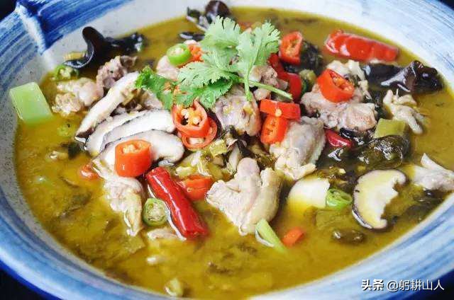 清汤酸菜鸡火锅家常做法,正宗重庆酸菜火锅鸡做法