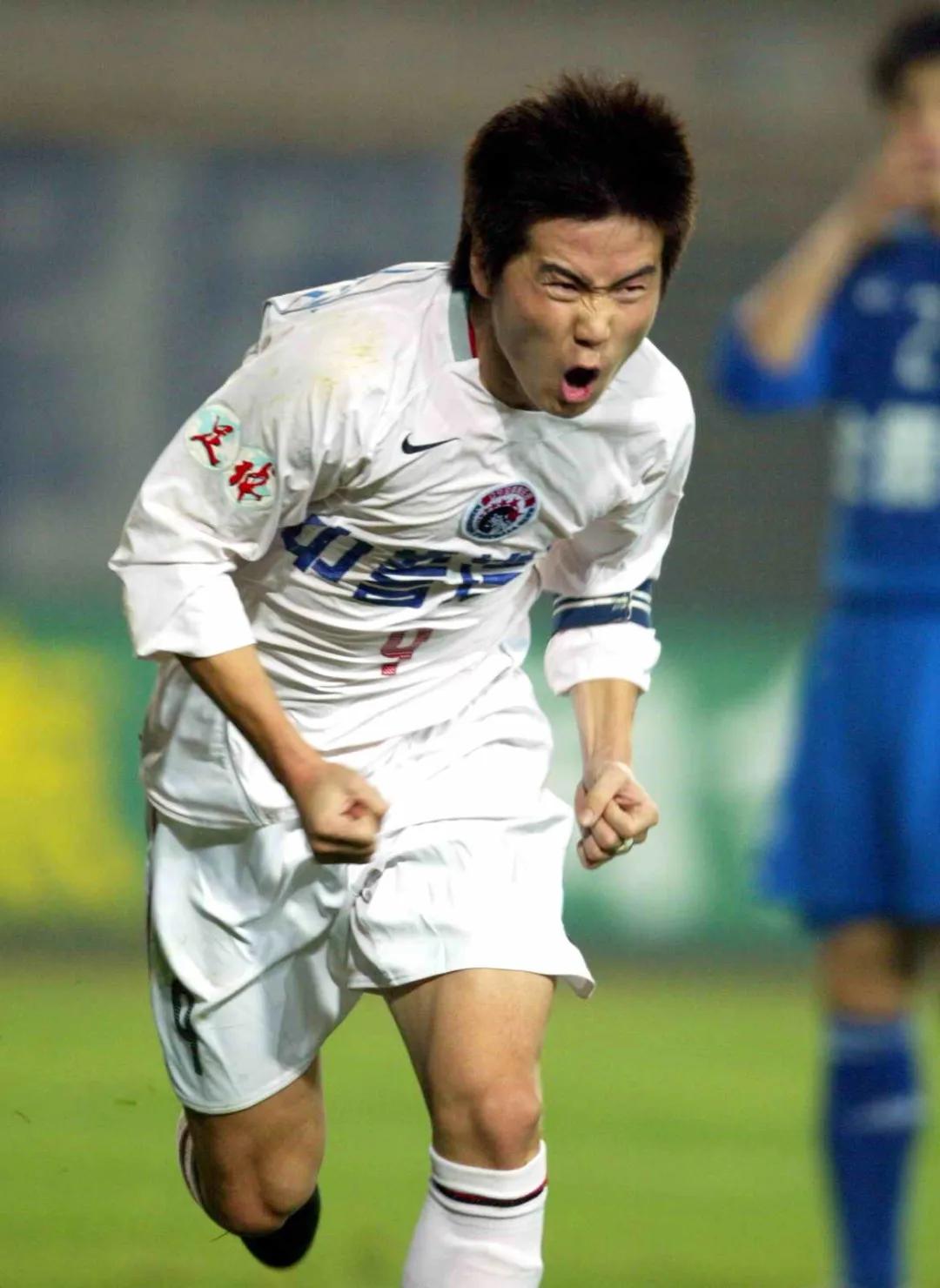 辽足宣布解散视频,辽足解散现场