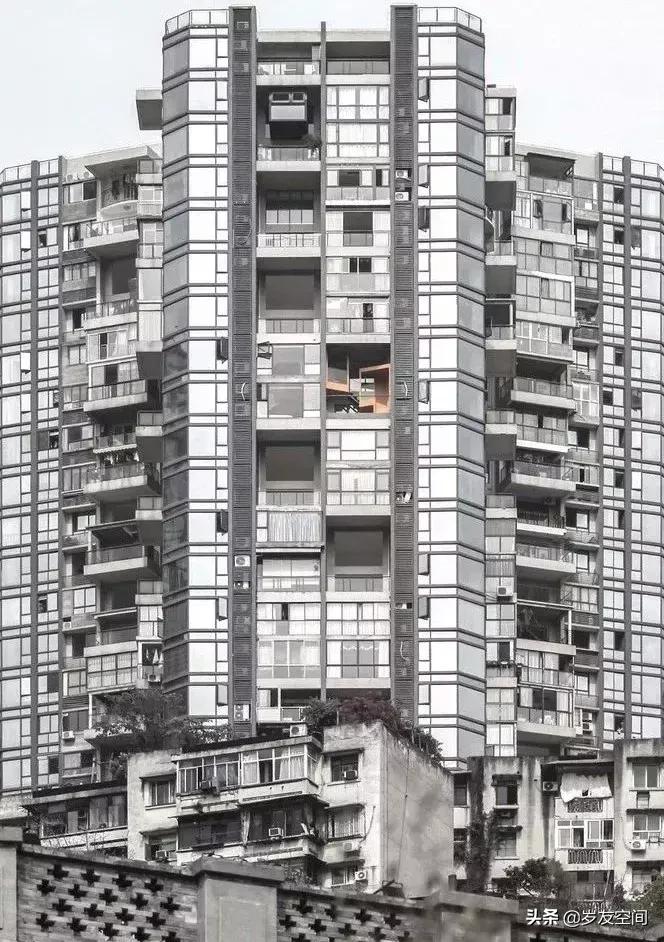 居民楼改造成私人会所,普通居民楼改造成了无敌江景民宿