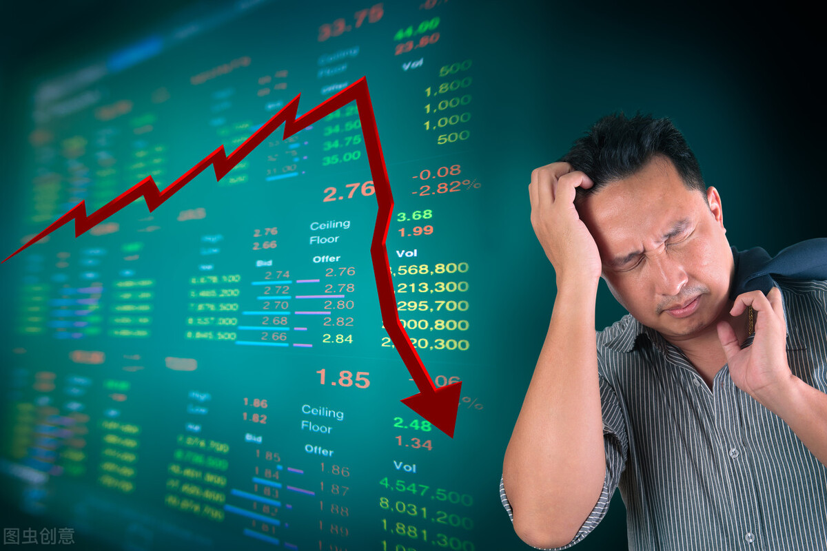 指数大跌但股票尾盘拉升说明什么,a股尾盘杀跌的原因
