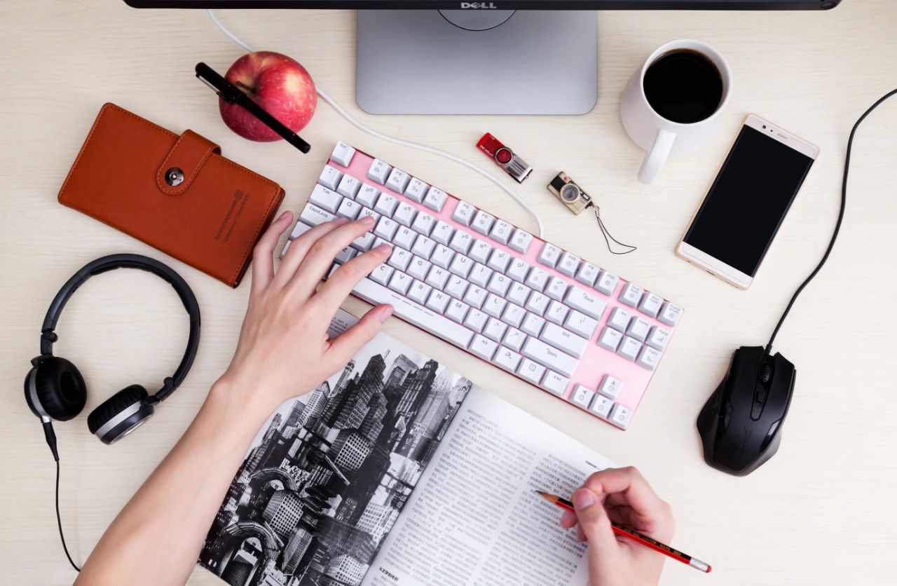 视频博主的收益是咋算的？YouTube终于公开了｜德外荐读