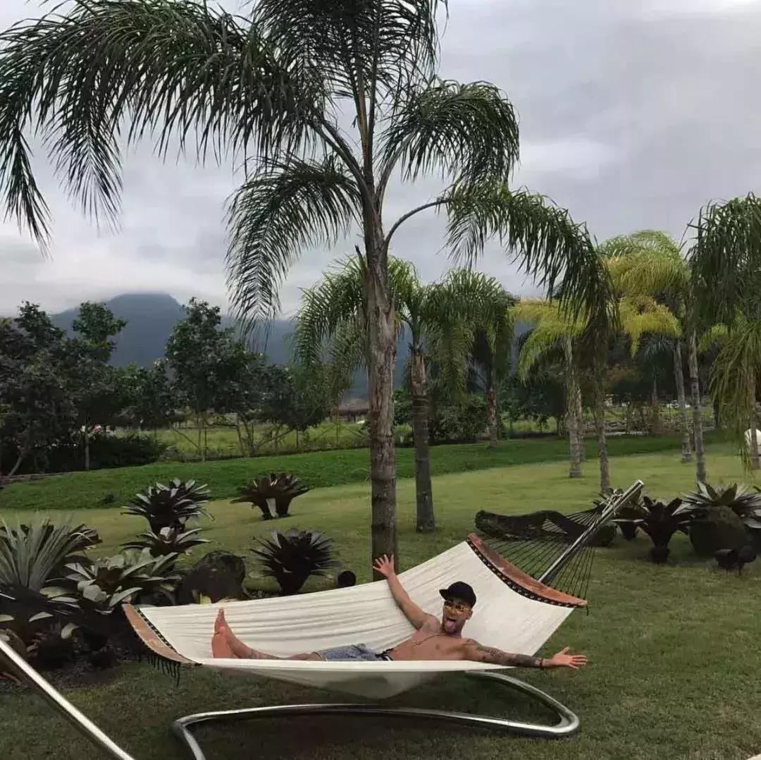 内马尔c罗梅西一家,内马尔小贝c罗帅气