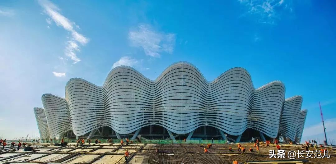 西安最震撼奥体中心夜景,西安石榴花体育场介绍