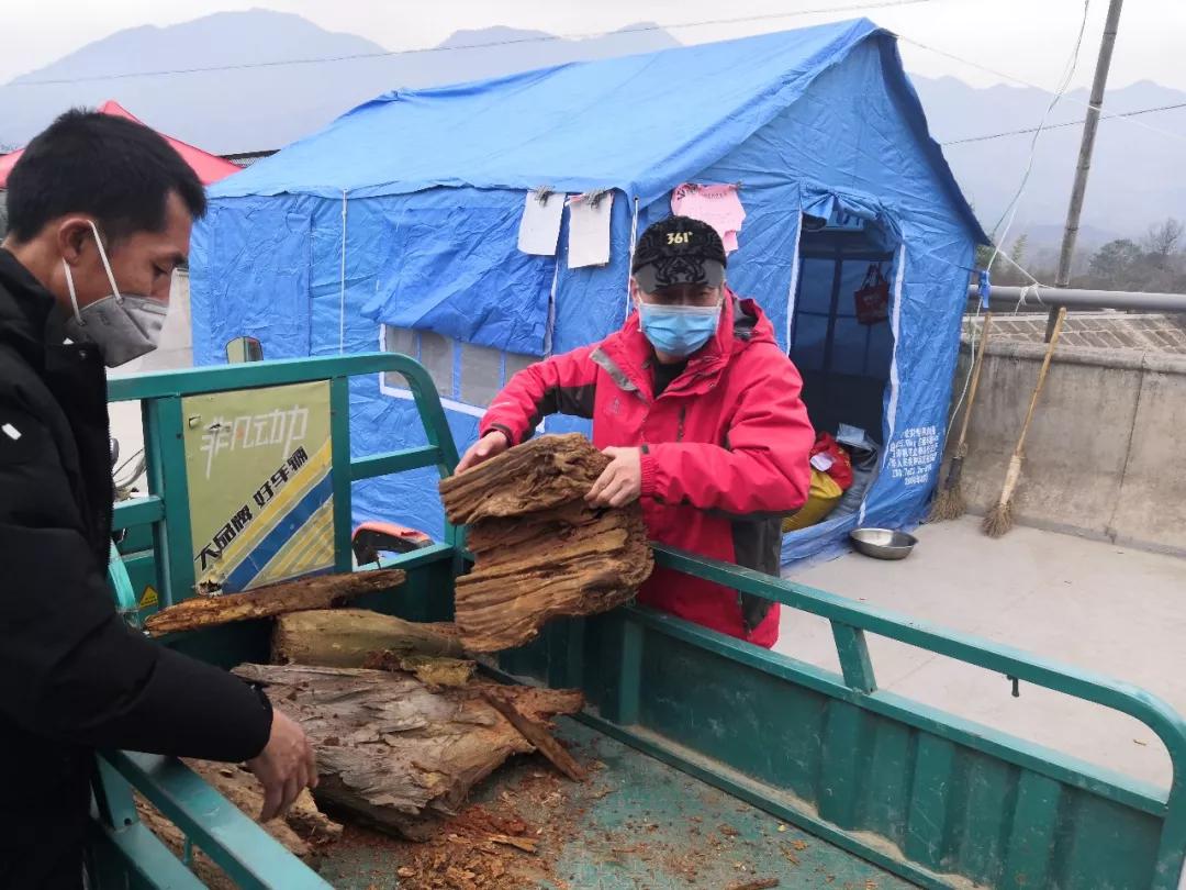 战疫一线党旗红,抗疫一线党旗红新罗篇