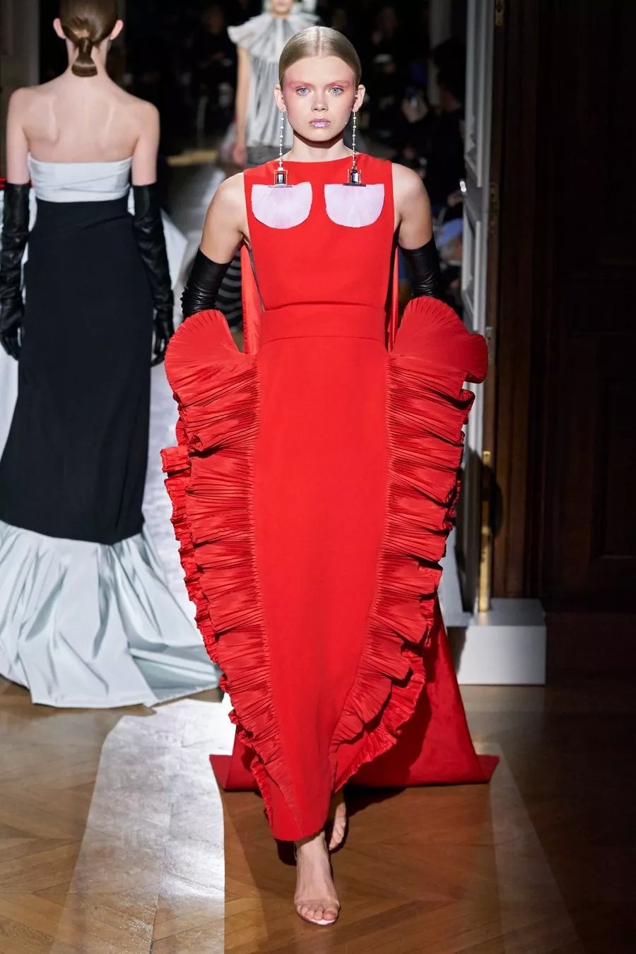 2020巴黎秋冬高定时装周完整版 (2019年春夏巴黎高定时装周)