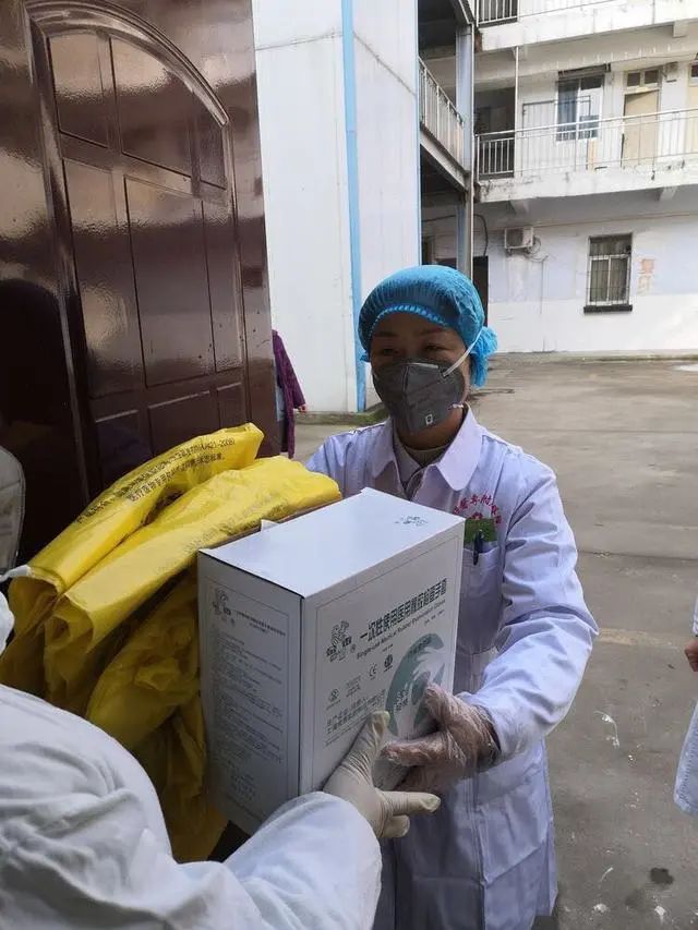 战疫天使重返工作岗位,疫情第一线的天使们