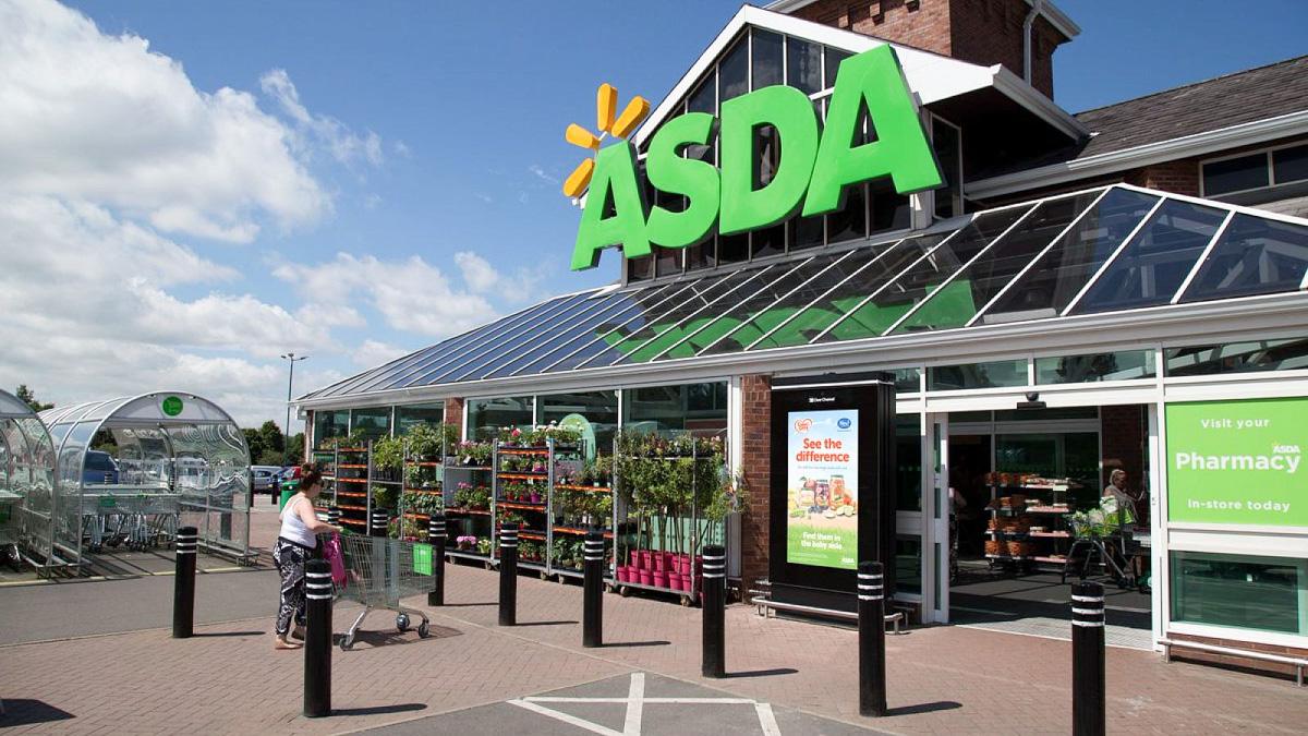 英国的大型购物超市,英国玛莎超市购物