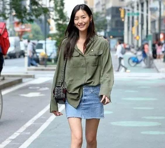 刘雯大包包推荐,刘雯同款豹纹包包