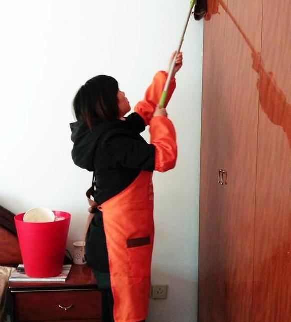 柜子发霉怎么办才能去除霉斑,柜子发霉如何处理