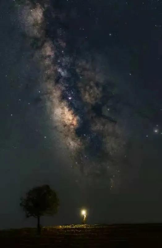 双节星空摄影作品欣赏,一组美丽的星空摄影作品