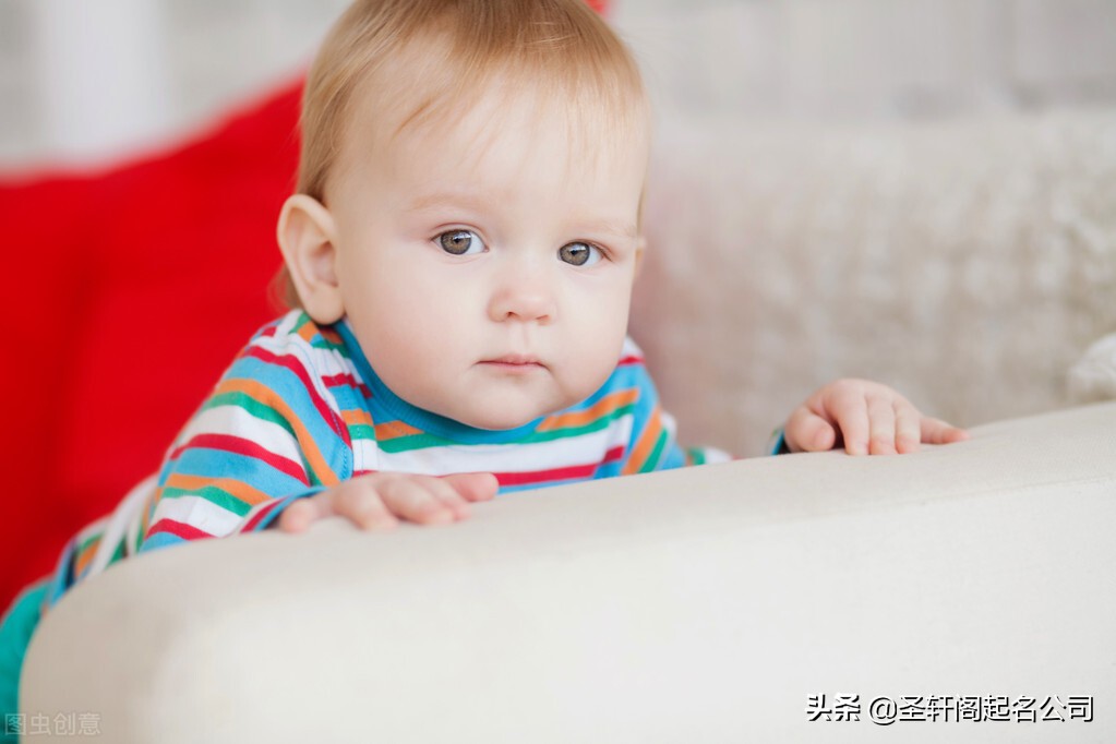 牛年100个好听的男孩名字大全,金牛宝宝五行缺火男孩名字