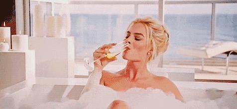 又开始换季了一定要多注意护肤,又到换季时节了