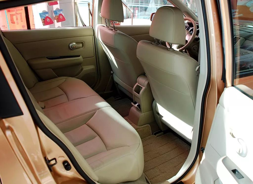 三万买的沙发,三万买回日产大沙发