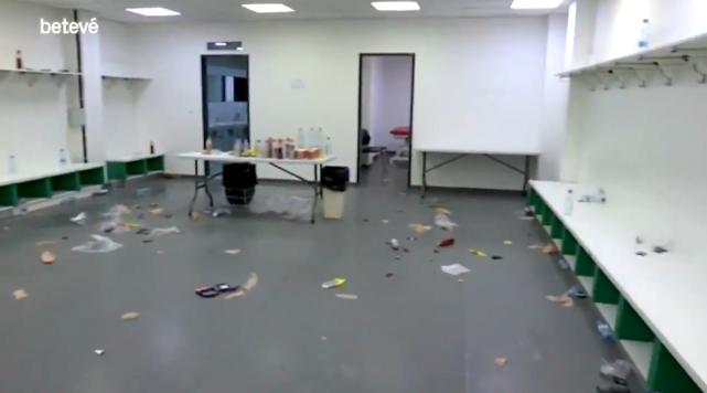 巴萨糟蹋客队更衣室！一片狼藉喉舌都痛心这点日本队是这可怕