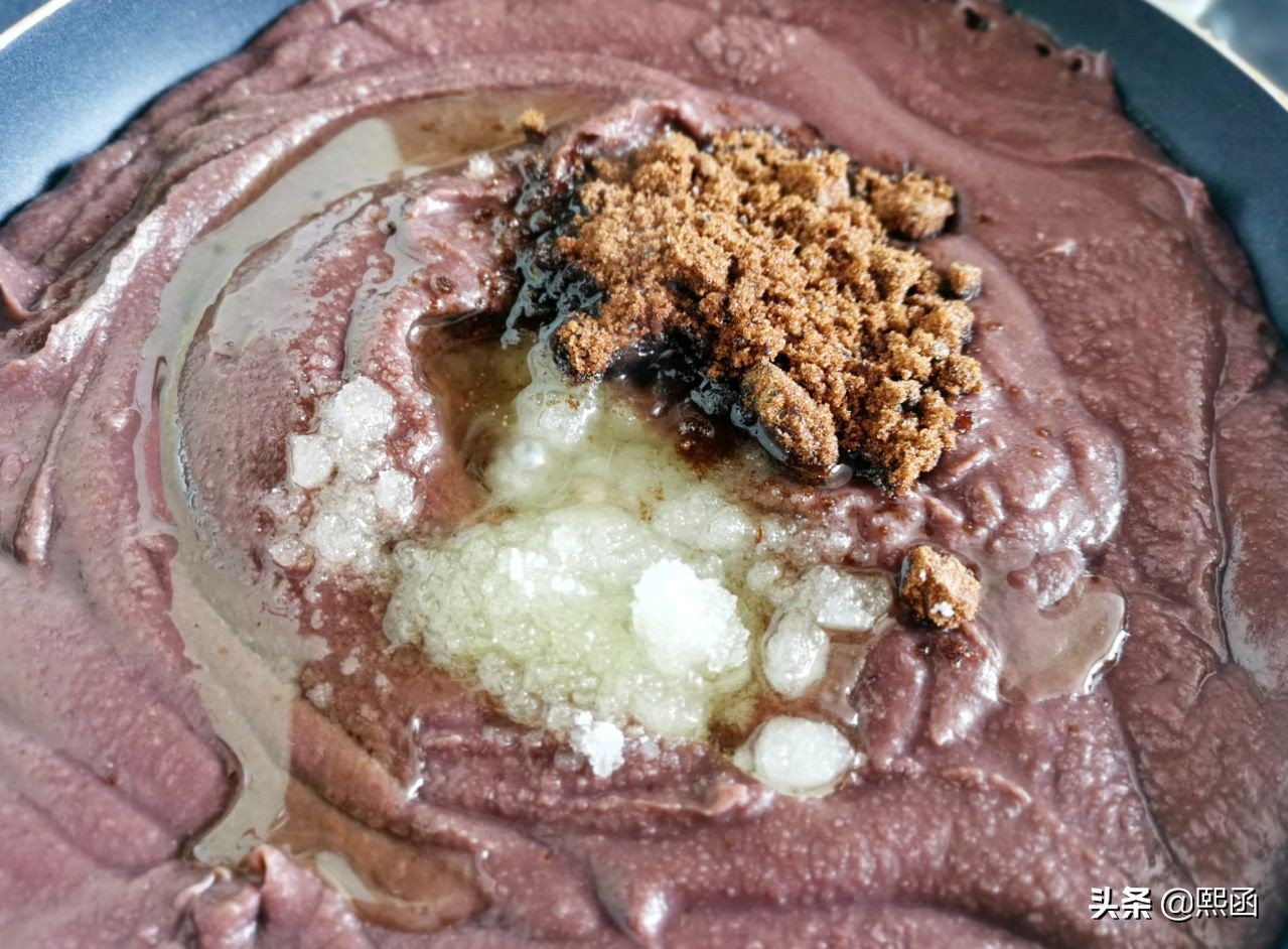 红豆沙馅的家常做法红豆怎么去皮,自制红豆沙一斤红豆加多少糖