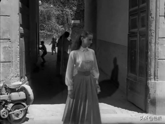跟随赫本的脚步重温罗马假日,跟着赫本的脚步来到了罗马