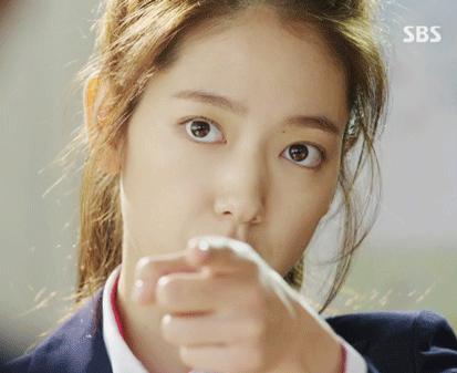 如何让眼睛拍照有神,拍照眼睛无神怎么改善