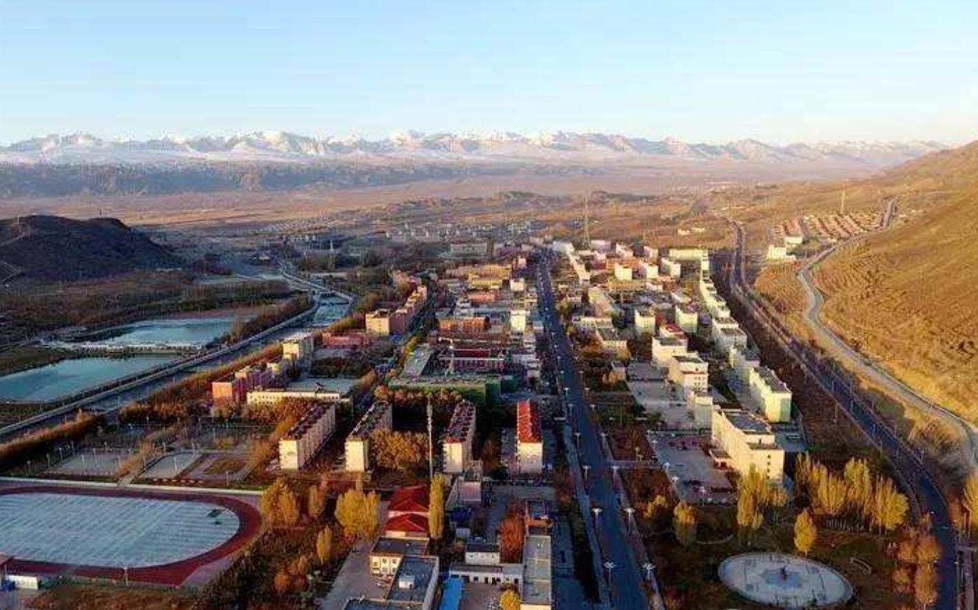 新疆哈密市伊吾县气候条件咋样,新疆哈密市伊吾县属于南疆么