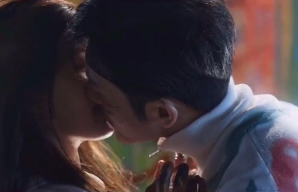 赵露思跟林雨申撒娇求原谅,林雨申赵露思我喜欢你甜蜜片段