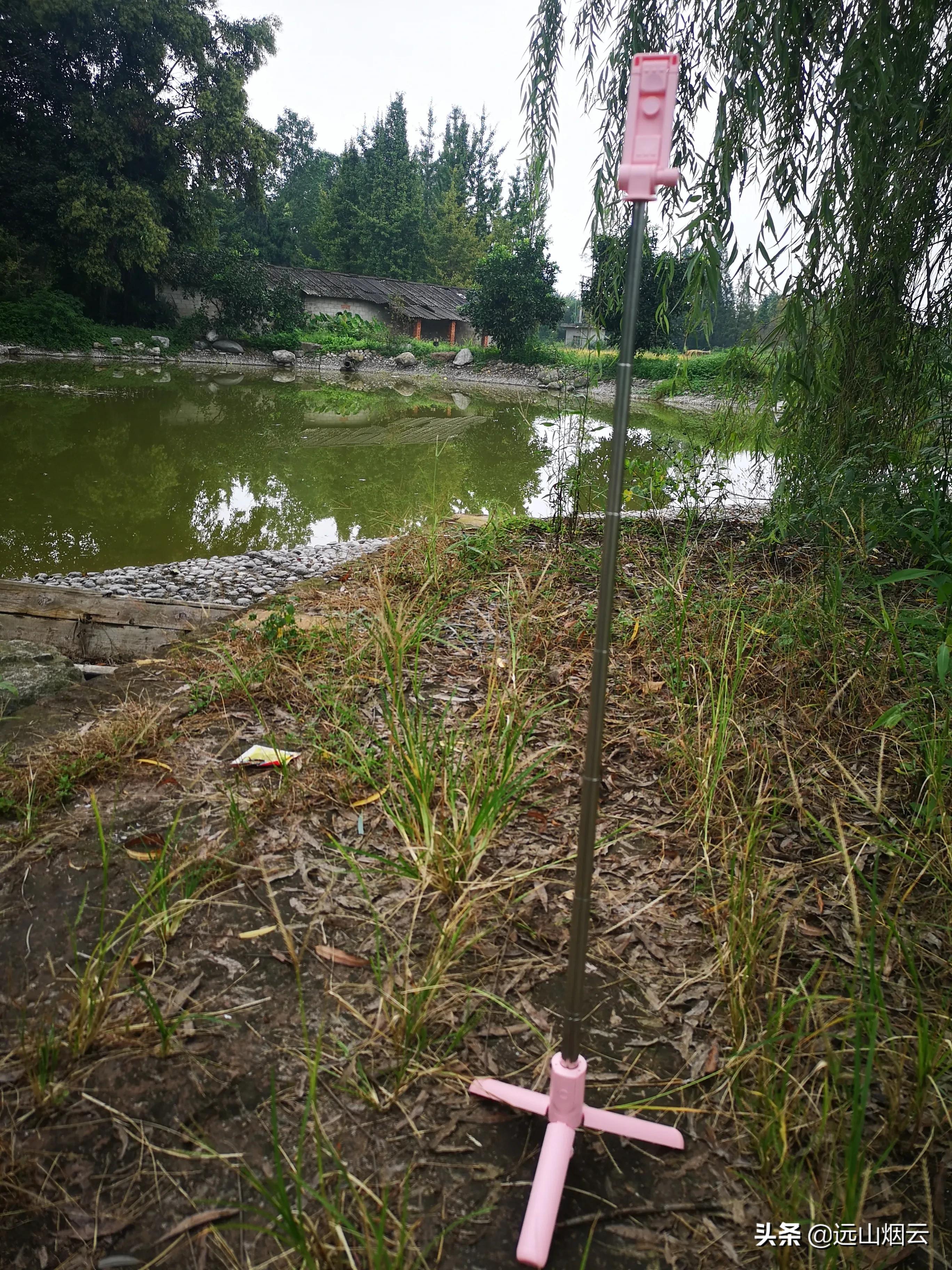 电动自拍杆怎么使用的,手机自拍杆怎样使用